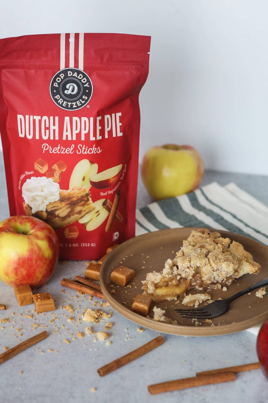 Pop Daddy Dutch Apple Pie Seasoned Pretzels 7.5oz(seasonal)
