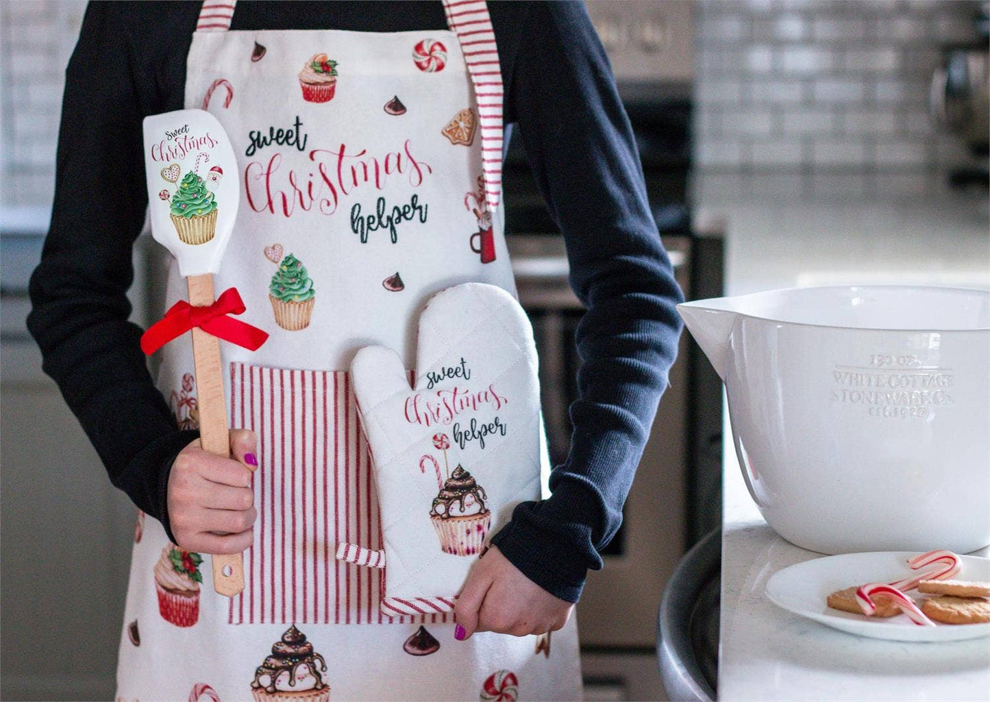 Child's Apron And Mitt Set - Sweet Christmas
