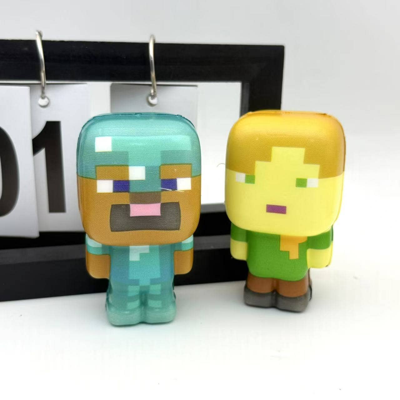 Minecraft Slow Rising Squishy Toy – Stress Relief Squeeze Toy