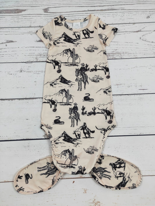 Rodoe Horse Printed Infant Babygown