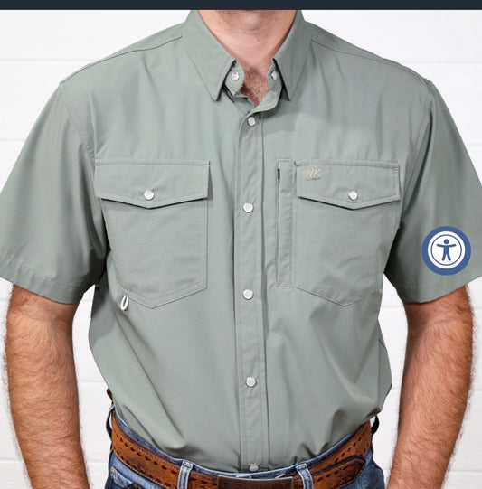 Grey hornknot men’s short sleeve shirt