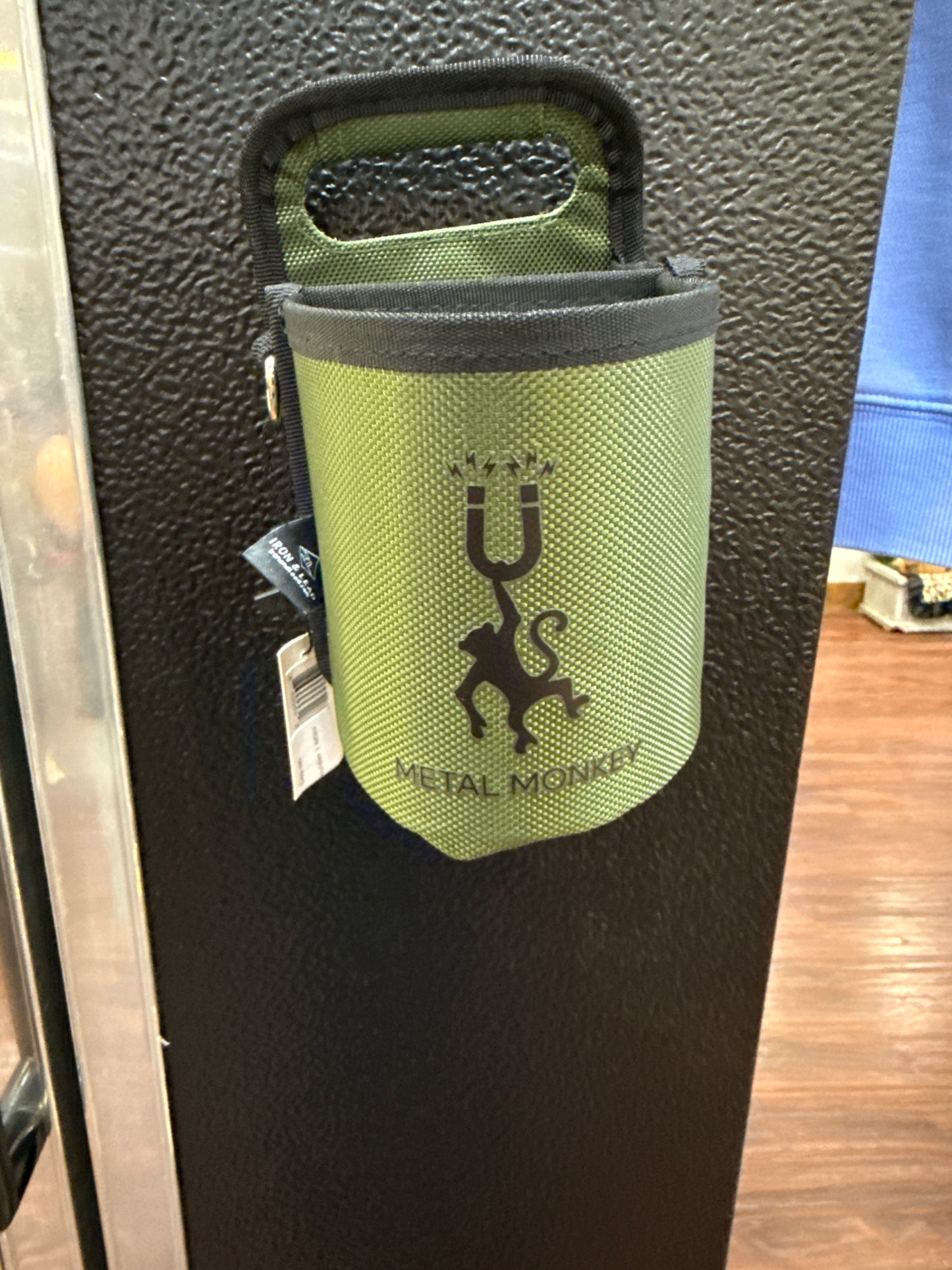 Metal Monkey Magnetic Cup Holder