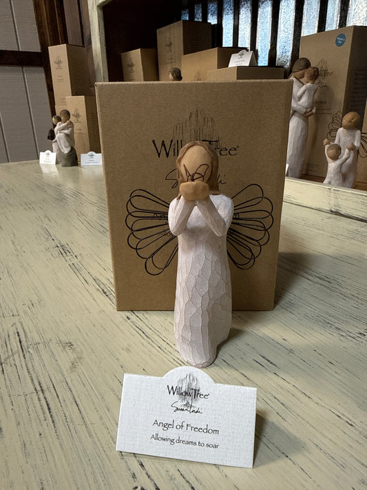 Angel of Freedom Willow Tree